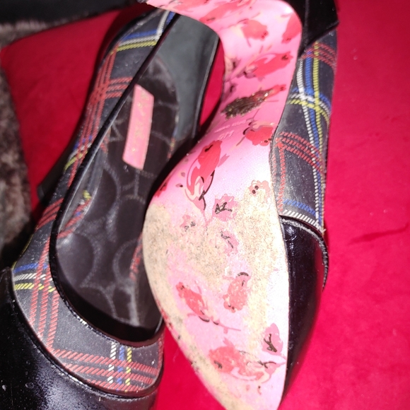 Betsy Johnson Patented Leather High Heals.Gorgeous - Picture 4 of 7